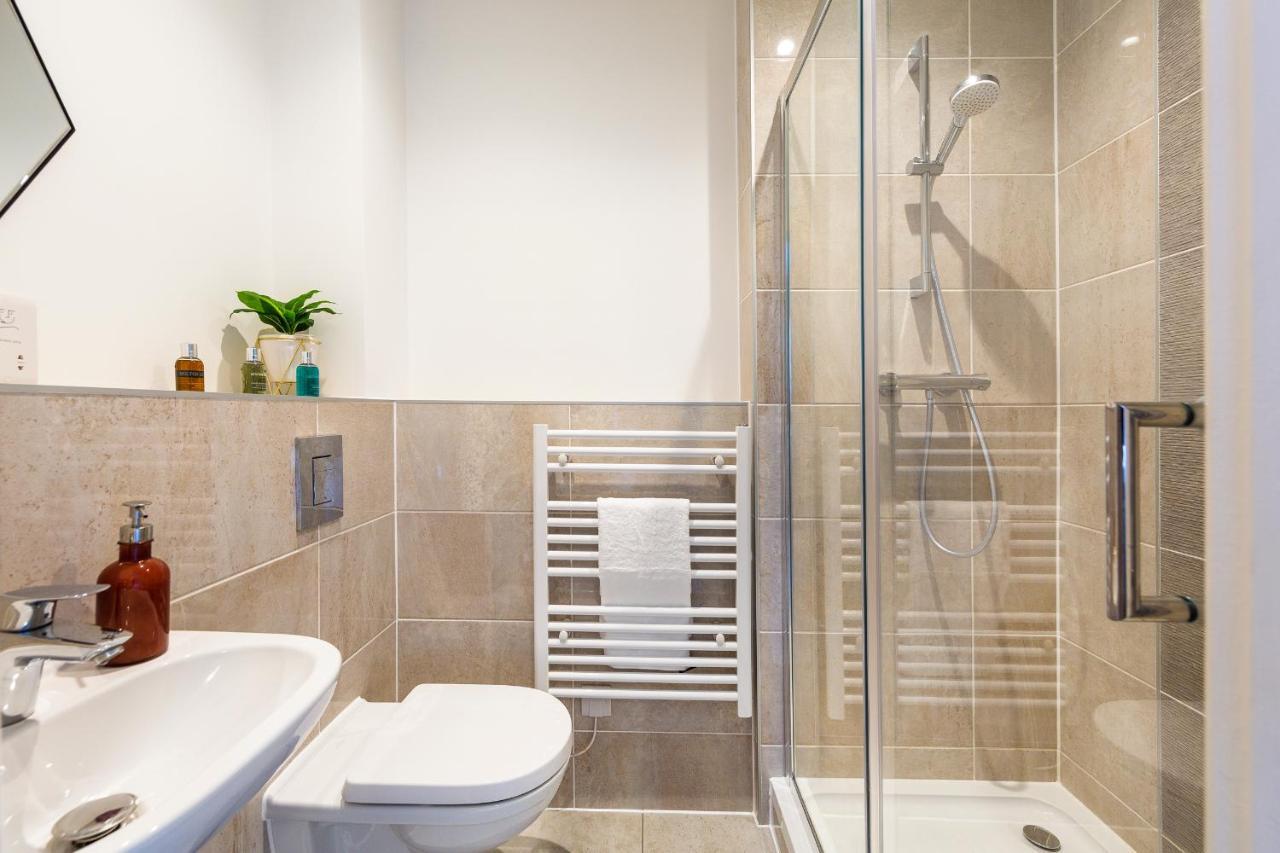 بريستول City Centre - Free Parking - Stylish 2 Bedroom Apartment المظهر الخارجي الصورة