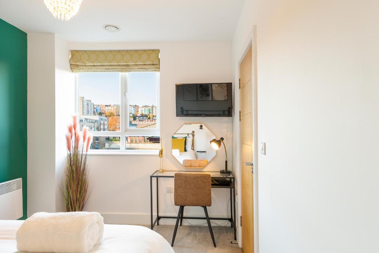 بريستول City Centre - Free Parking - Stylish 2 Bedroom Apartment المظهر الخارجي الصورة